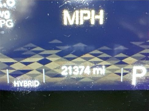 Used 2024 Jeep Wrangler Unlimited Sahara w/ Technology Group image 16