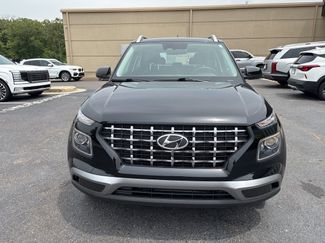 Certified 2023 Hyundai Venue SEL FWD video 2