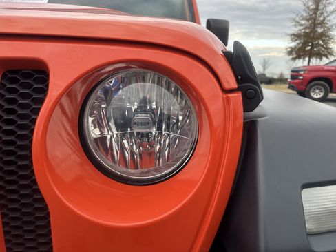 Certified 2020 Jeep Wrangler Sport image 6