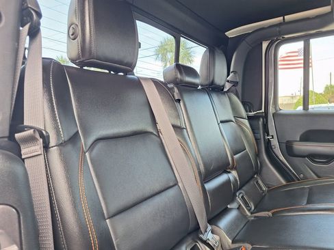 Used 2020 Jeep Gladiator Mojave image 30