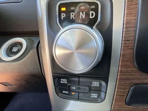 Used 2018 RAM 1500 Laramie w/ Convenience Group AWD/4WD image 21