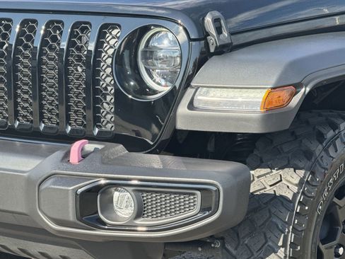 Used 2023 Jeep Wrangler Unlimited w/ 8.4" Radio Group image 6