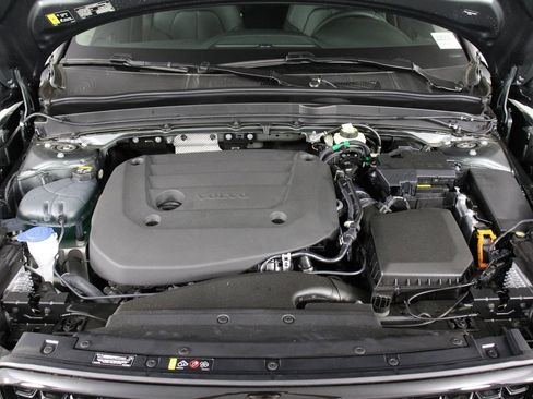 New 2026 Volvo XC40 B5 Plus w/ Climate Package image 12