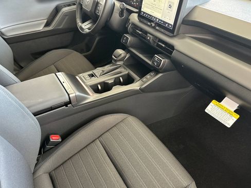 New 2026 Toyota RAV4 SE AWD/4WD image 18