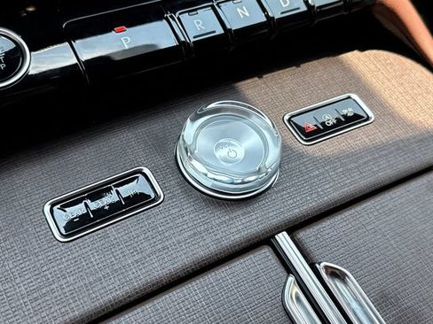 New 2027 Lincoln Navigator L Reserve RWD image 31