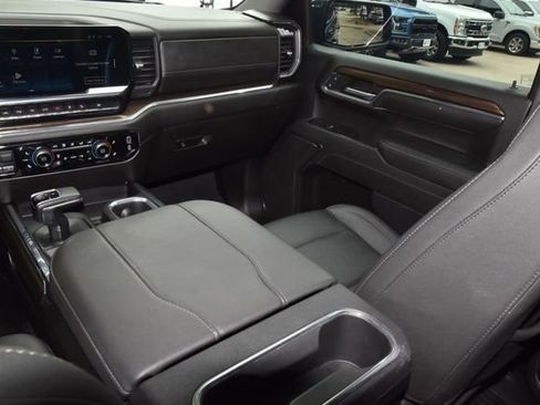 Used 2024 Chevrolet Silverado 1500 LT w/ Texas Edition Plus AWD/4WD image 17