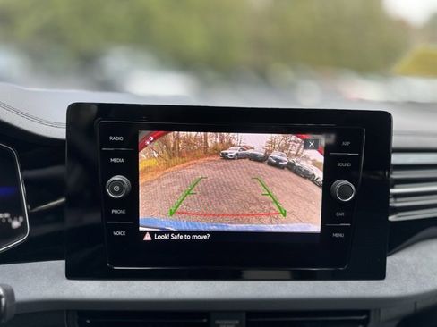 Used 2025 Volkswagen Jetta SE image 10