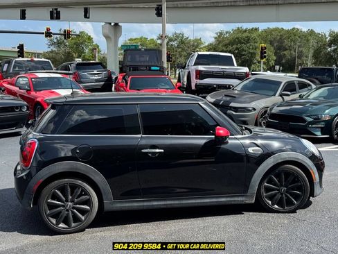 Used 2015 MINI Cooper 2-Door Hardtop FWD image 6