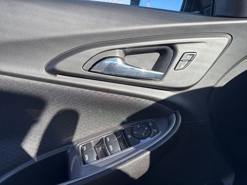 Used 2023 Chevrolet Malibu LT image 18