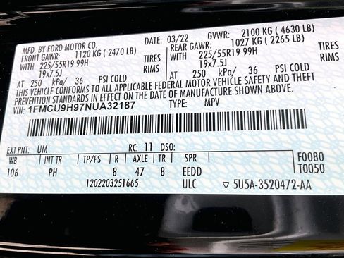 Certified 2022 Ford Escape SEL w/ SEL Stealth AWD Package image 33