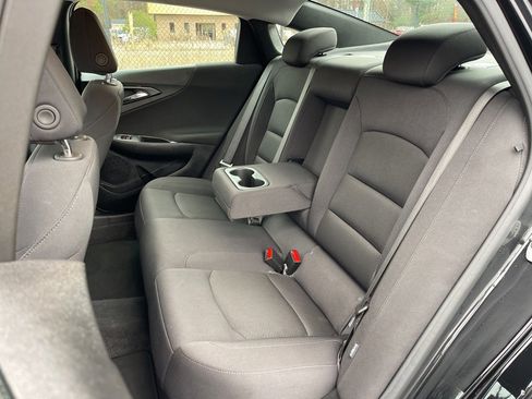 Used 2024 Chevrolet Malibu LT image 19