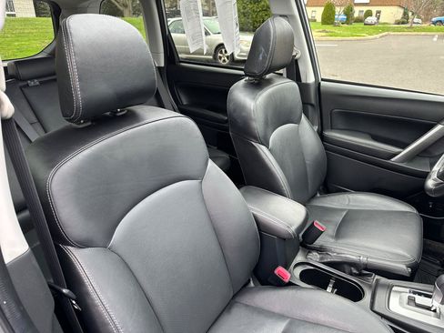 Used 2014 Subaru Forester 2.0XT Touring AWD/4WD image 19