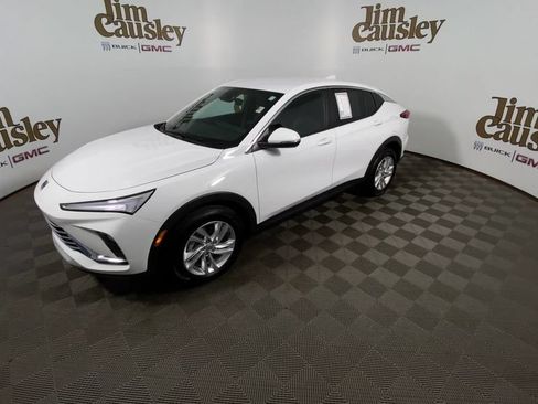 Certified 2024 Buick Envista Sport Touring w/ Convenience I Package FWD image 4