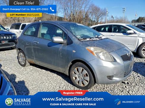 Used 2007 Toyota Yaris 2-Door Hatchback image 5