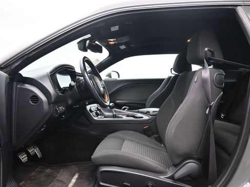 Used 2017 Dodge Challenger R/T RWD image 16