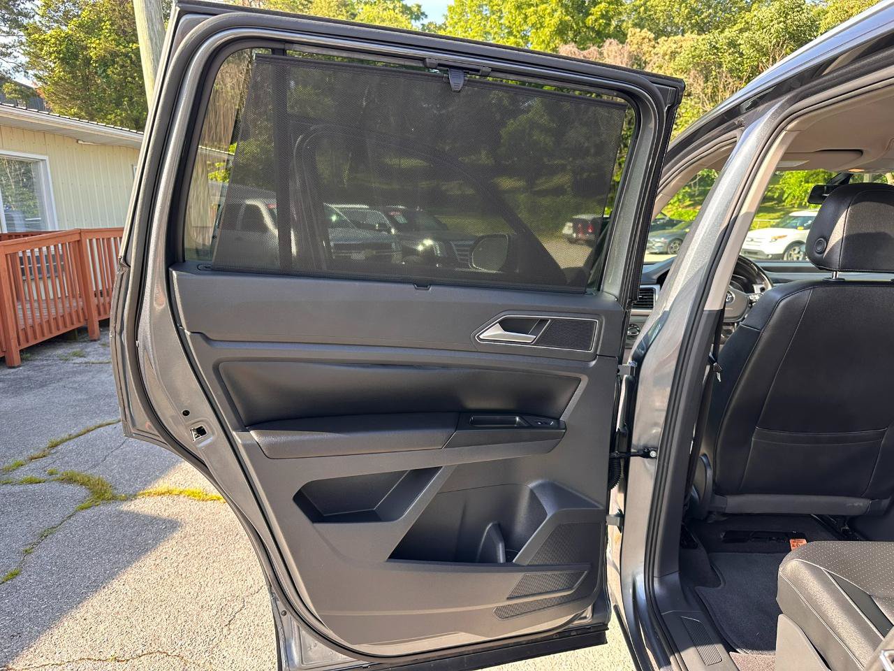 Used 2018 Volkswagen Atlas SE FWD image 21