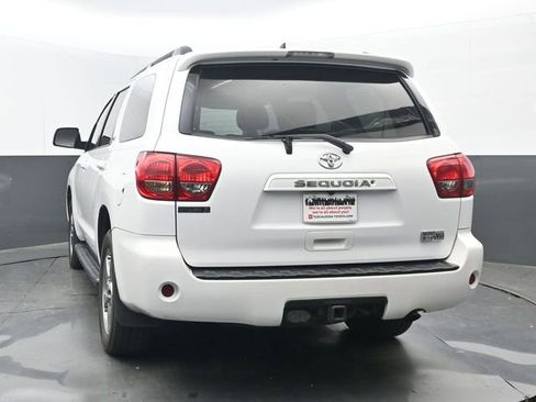 Used 2013 Toyota Sequoia SR5 w/ Sport Appearance Pkg image 4