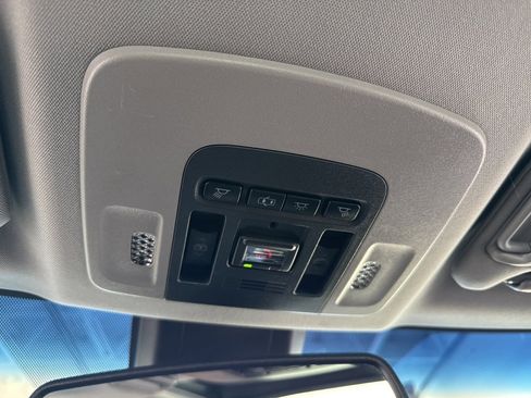 Used 2020 Toyota Camry XSE image 35