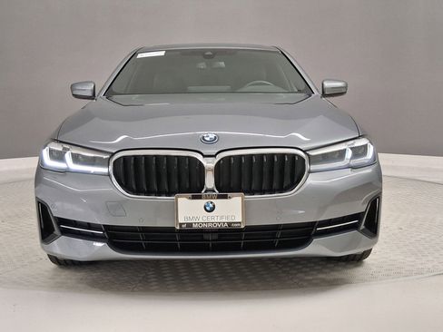 Certified 2023 BMW 530e w/ Convenience Package RWD image 4