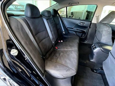 Used 2017 Honda Accord EX image 25