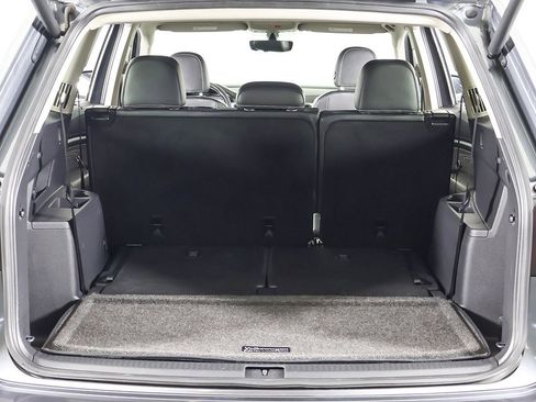 Used 2021 Volkswagen Atlas SE image 19
