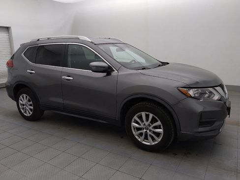 Used 2018 Nissan Rogue SV image 11