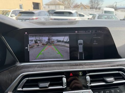 Used 2019 BMW X5 xDrive40i w/ M Sport Package image 17