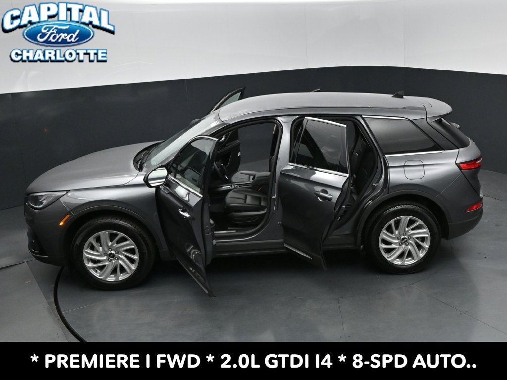 Used 2025 Lincoln Corsair FWD image 34