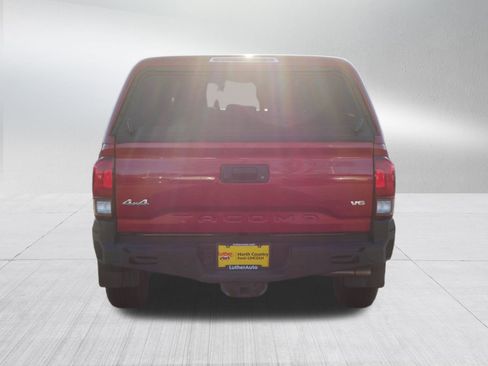 Used 2019 Toyota Tacoma SR image 6