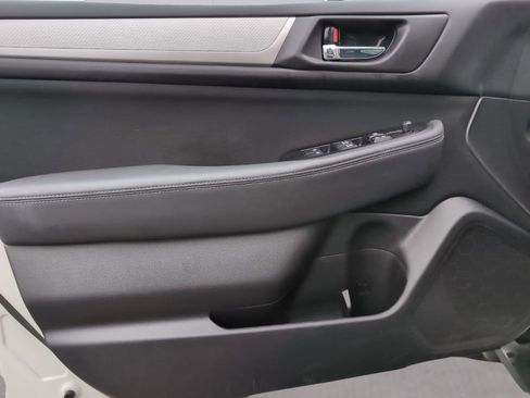 Used 2016 Subaru Outback 2.5i Premium image 15