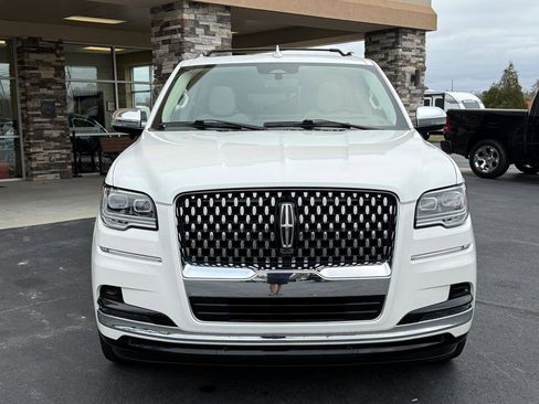 Used 2023 Lincoln Navigator L Black Label image 7