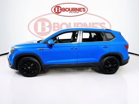 Used 2022 Volkswagen Taos SE AWD/4WD image 6