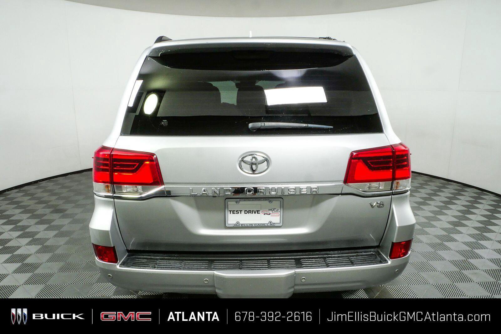 Used 2017 Toyota Land Cruiser AWD/4WD image 30