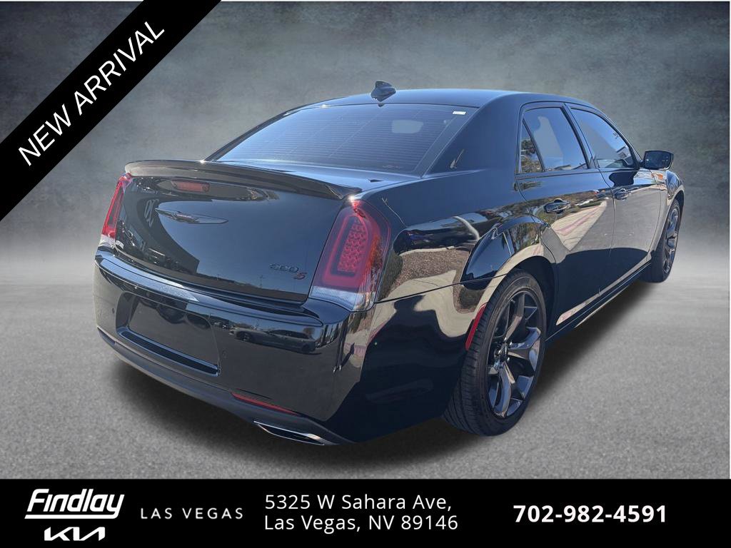 Used 2023 Chrysler 300 S w/ Comfort Group RWD image 7