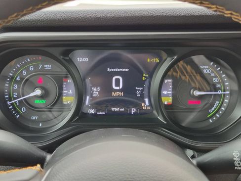 Used 2024 Jeep Wrangler Unlimited AWD/4WD image 16