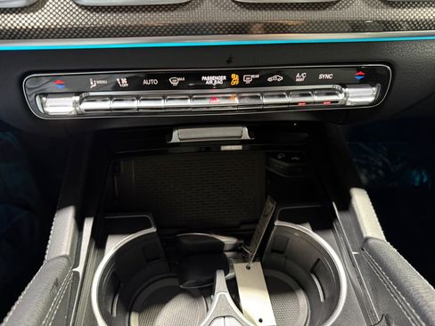 Used 2020 Mercedes-Benz GLE 450 4MATIC w/ Premium Package image 35