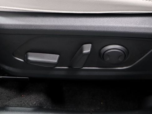 Certified 2025 Hyundai Tucson SEL image 28