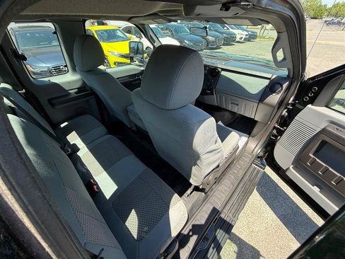 Used 2016 Ford F250 XL w/ XL Appearance Package AWD/4WD image 25