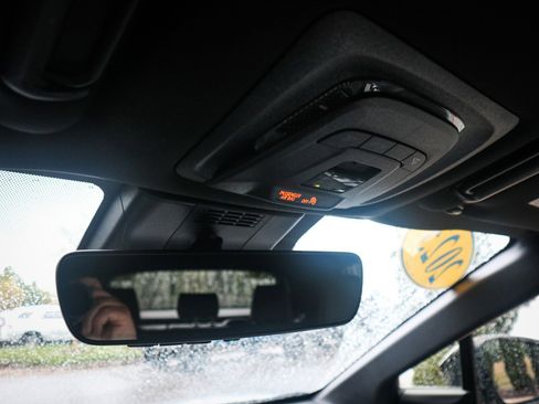 Used 2023 Subaru Solterra AWD image 26