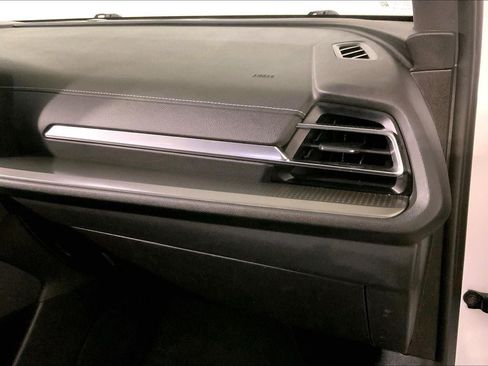 Used 2024 Chevrolet Traverse LT AWD/4WD image 16