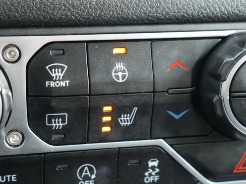 Used 2024 Jeep Wrangler Unlimited Sport AWD/4WD image 3