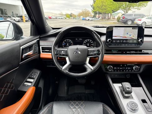 Used 2022 Mitsubishi Outlander SEL AWD/4WD image 24