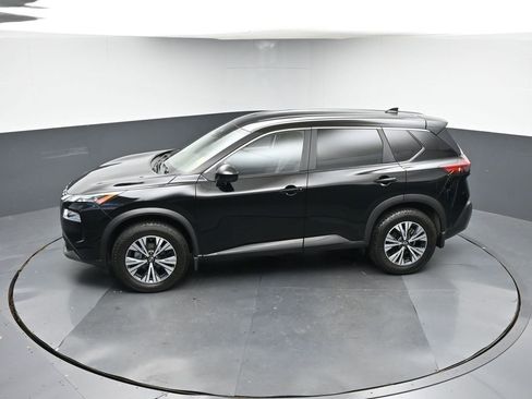 Used 2023 Nissan Rogue SV image 47