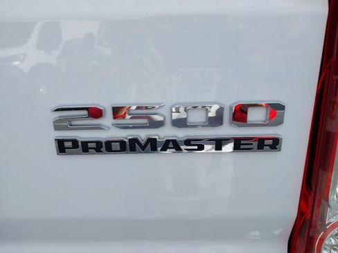 Used 2025 RAM ProMaster 2500 w/ Convenience Group image 21