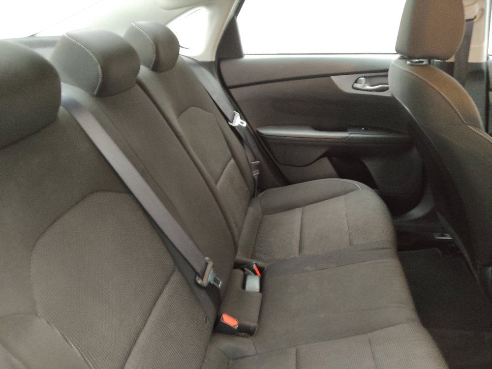 Used 2021 Kia Forte LXS FWD image 19