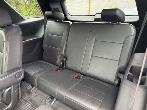Used 2022 Chevrolet Traverse High Country w/ LPO, 'HIT The Road' Package AWD/4WD image 12