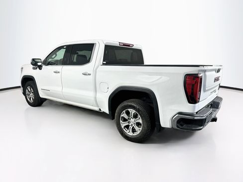 Used 2025 GMC Sierra 1500 SLT RWD image 5