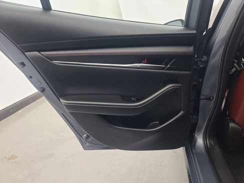 Used 2025 MAZDA MAZDA3 s image 18