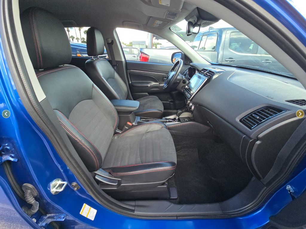 Used 2024 Mitsubishi Outlander Sport SE AWD/4WD image 4