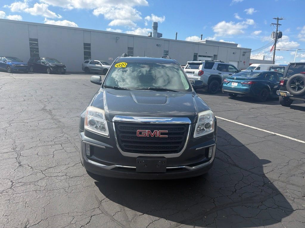 Used 2017 GMC Terrain SLE w/ Convenience Package AWD/4WD image 3